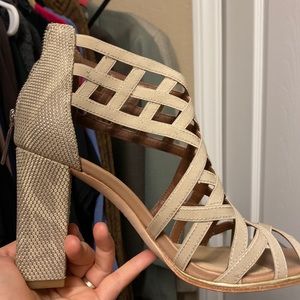 Donald Pliner Gold heels/sandals